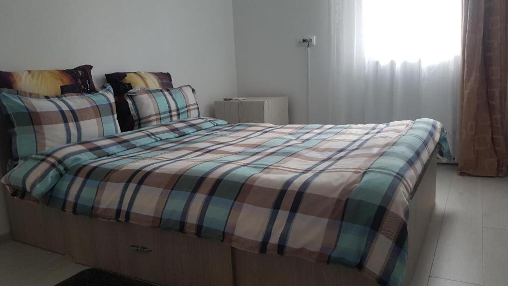 Lucky Apartment Piteşti Eksteriør bilde